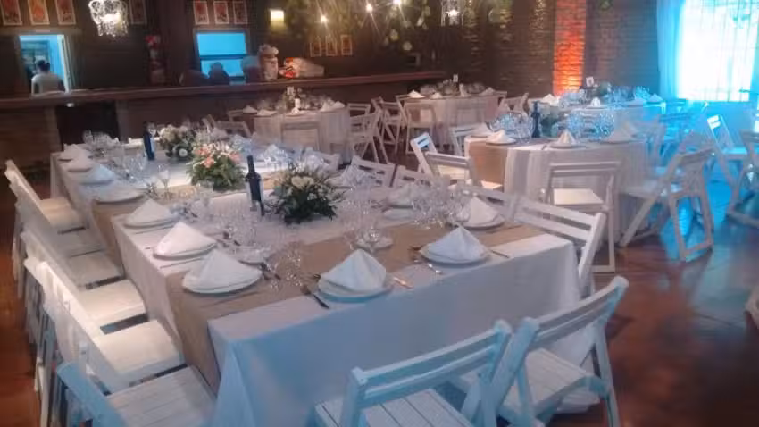 4 de Copas Alquiler de Vajilla y Equipamiento para Eventos