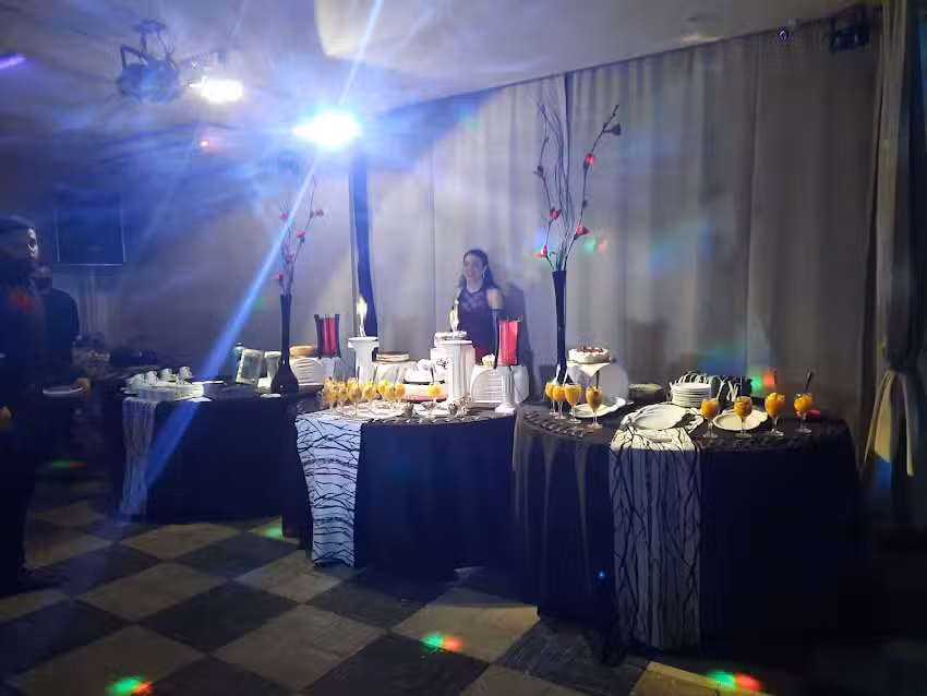 77 Eventos | Sal&oacute;n de fiesta en Castelar