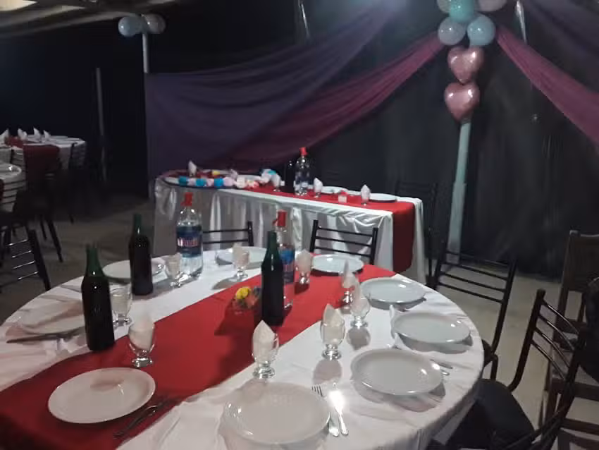 A LO POLO (Quincho y Canchas)