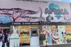 Afrika kids salon de fiestas
