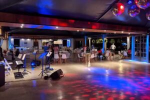 Agua Canta Salón Fiestas