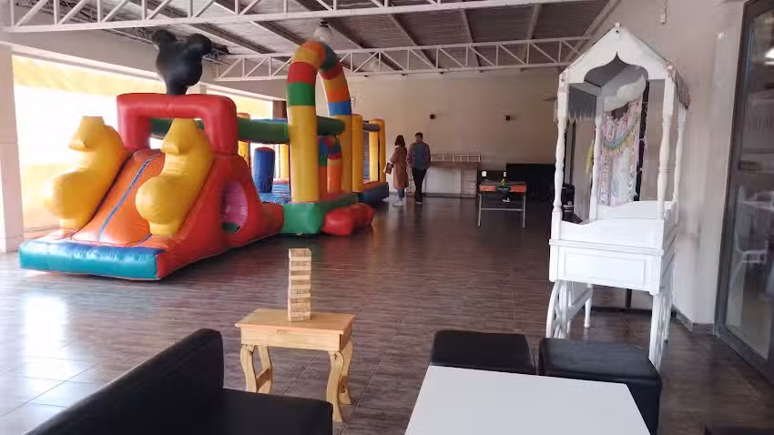 ALQUILER DE SALON, JUEGOS PARA EVENTOS, INFLABLES, CANDY BAR, ETC.