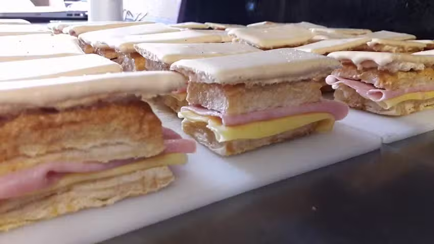 Amiguitas Elab. Artesanal de Sandwich de Miga