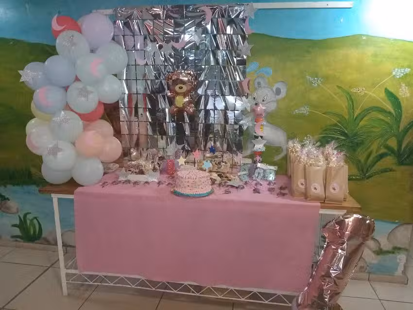 Arbol Encantado &ndash; Salon De Fiestas