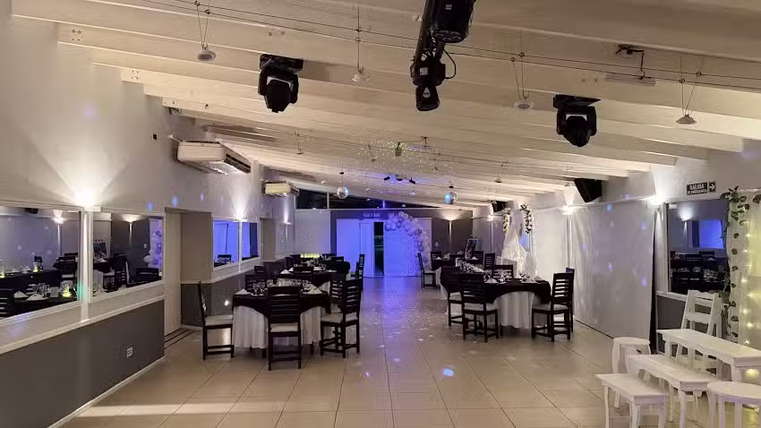 Baires &ndash; Comidas & Evento