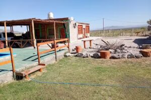 Cabañas y Salón de Eventos La Retirada