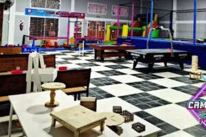 Campanita Free Jump Salon de Fiestas infantiles