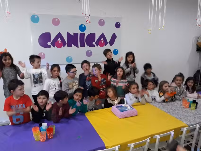 CANICAS &ndash; SALON MULTIESPACIO