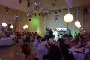 Cardiff Salon de Fiestas