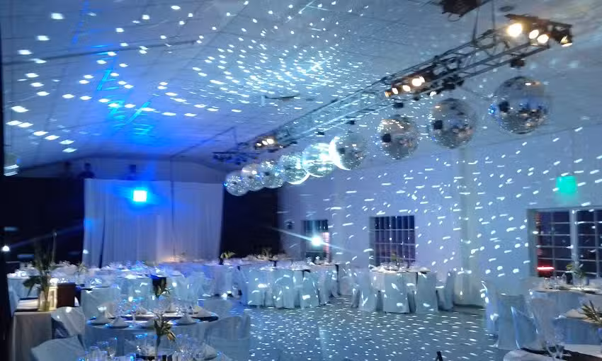 Club de Caza Salon de Eventos ( Fer Peyran )