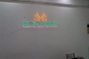 El Bosque, Salon de Fiestas