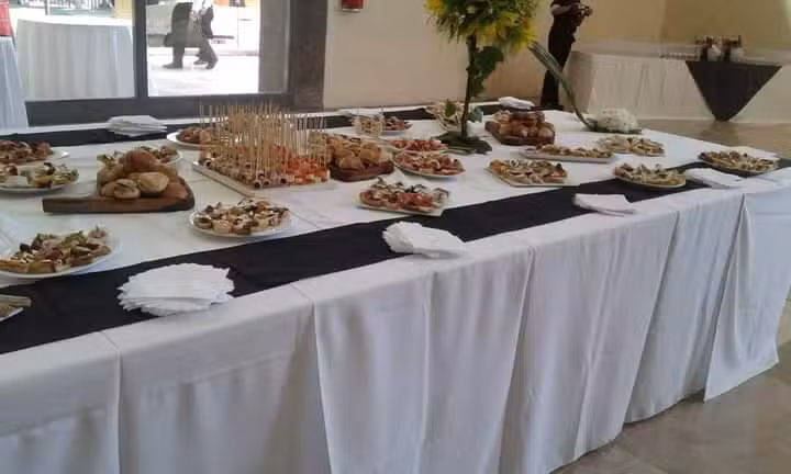 El Cipr&eacute;s catering