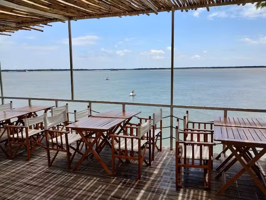 El faro club nautico