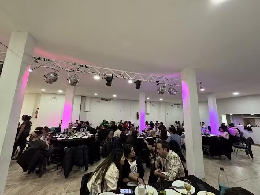 Emi Salvo sal&oacute;n de eventos
