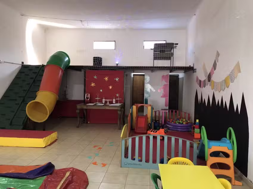 Enfiestados Espacio Multieventos