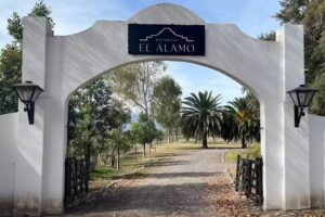 Estancia El Alamo