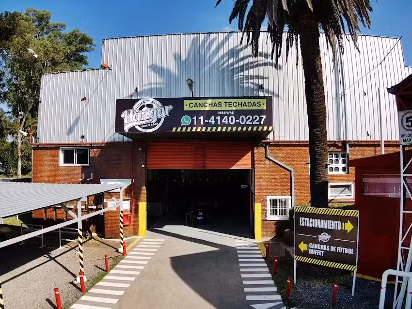 Hangar PILAR &ndash; PADEL y FUTBOL Techado