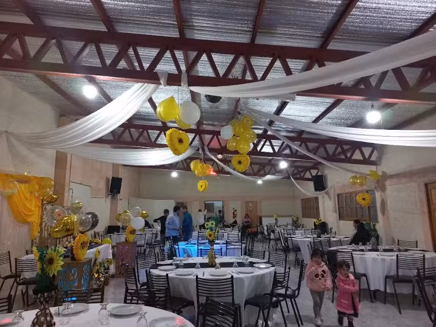 KIRIS (Sal&oacute;n de eventos)