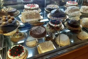 La Aragonesa Panes & Confiter&iacute;a & Catering