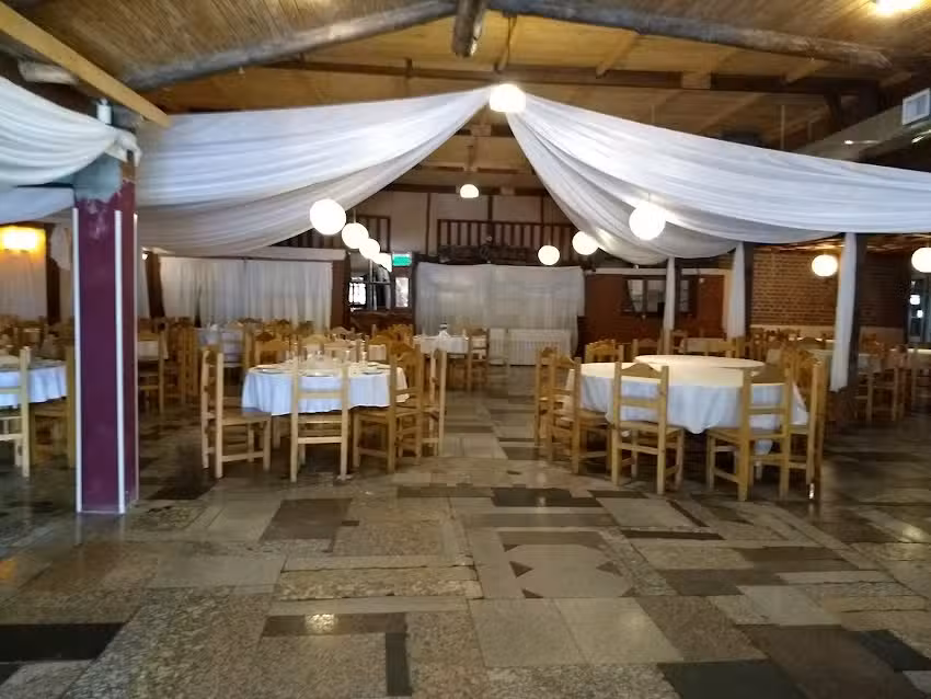 La Caba&ntilde;a Sal&oacute;n De Eventos
