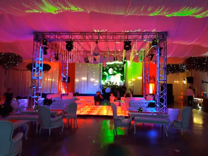 La Cantera Multiespacio, Marcos Ju&aacute;rez