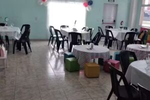 La casita sobre la roca salón de fiestas