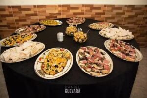 LA KOKA SERVICIOS DE VIANDAS Y CATERING