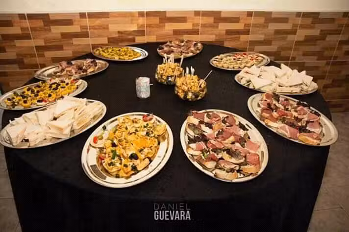 LA KOKA SERVICIOS DE VIANDAS Y CATERING