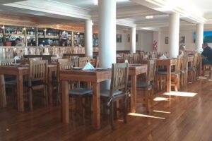 Le Garden Restaurant & Parrilla / Salon de Eventos