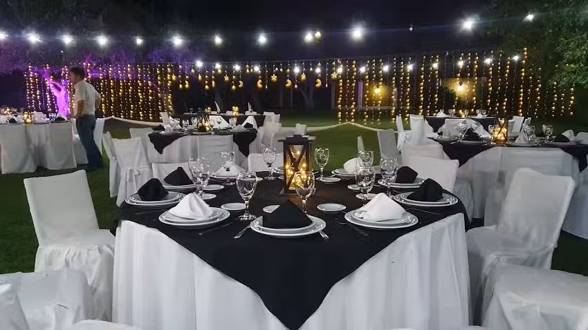 Los Olivos Salon De Eventos Guaymall&eacute;n