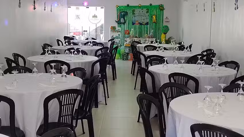LOS PINOS, Sal&oacute;n de Eventos