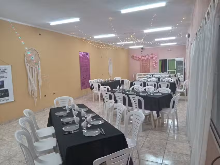 Los Sauces Sal&oacute;n de Eventos