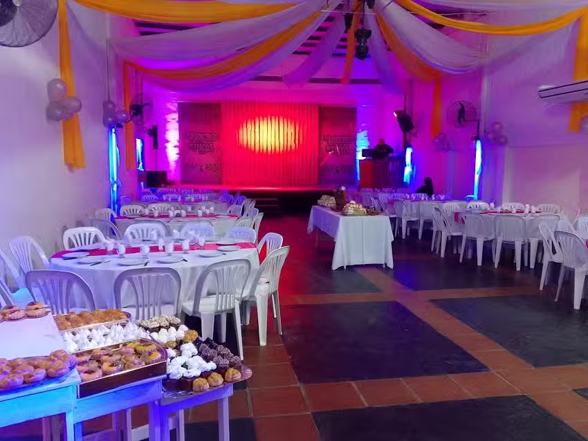 Lucas Sal&oacute;n de Eventos