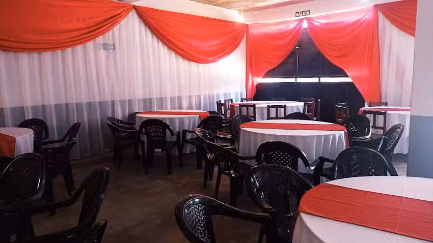 LUCERITO, sal&oacute;n para eventos Familiares
