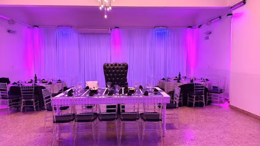 M&aacute;s Flow sal&oacute;n de fiestas.