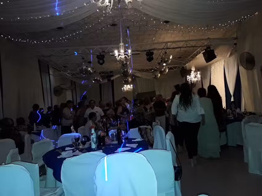 Medina Eventos (Sal&oacute;n &ldquo;El Jard&iacute;n&rdquo;)