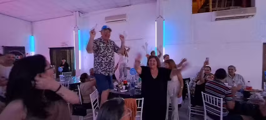 Mega Multieventos sal&oacute;n