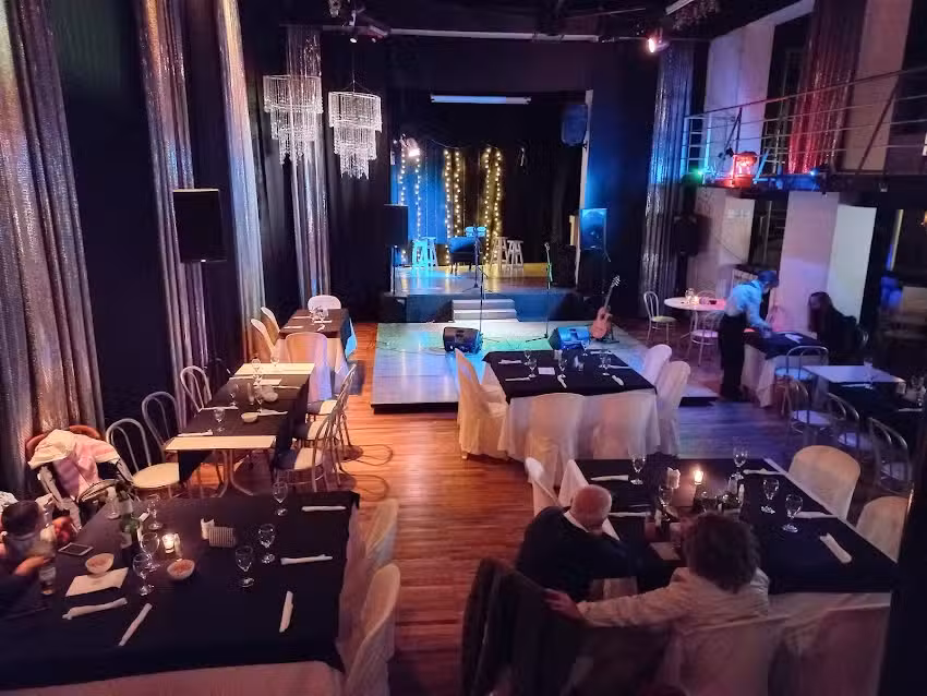 Metr&oacute;polis Espacio de Eventos