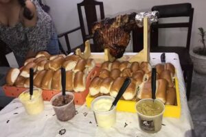 MI PATA (PATAS DE CERDO FLAMBEADAS)