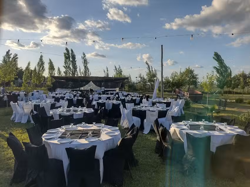 Mis Sue&ntilde;os &ndash; Sal&oacute;n/ Quincho para eventos