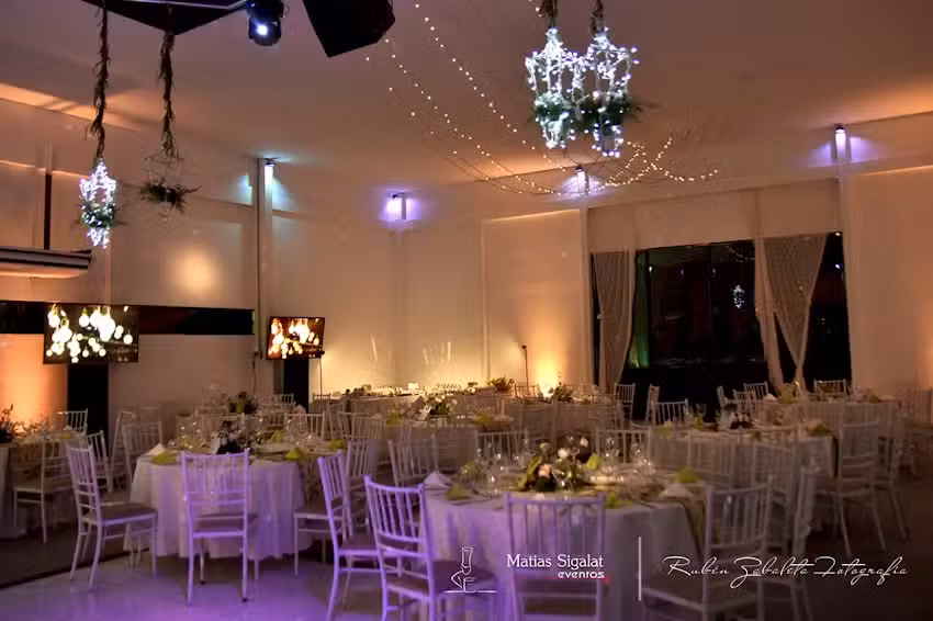 Mozzafiato (Sal&oacute;n De Eventos)