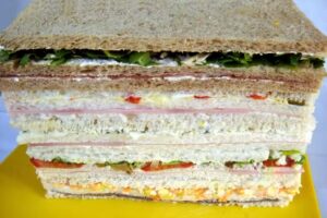 ÑUPORA – sandwich de miga