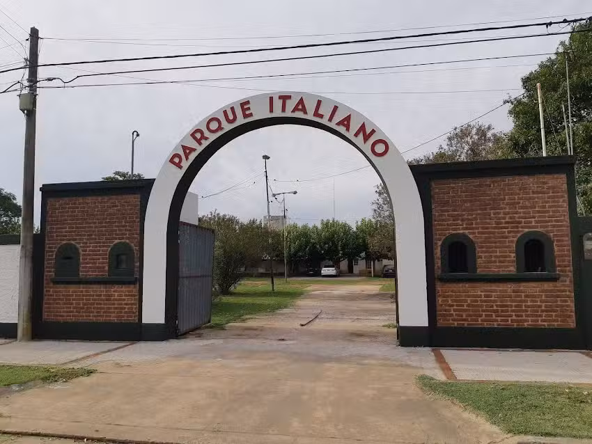 PARQUE ITALIANO &ndash; SAL&Oacute;N COMEDOR LA TABLITA &ndash; SOCIEDAD ITALIANA