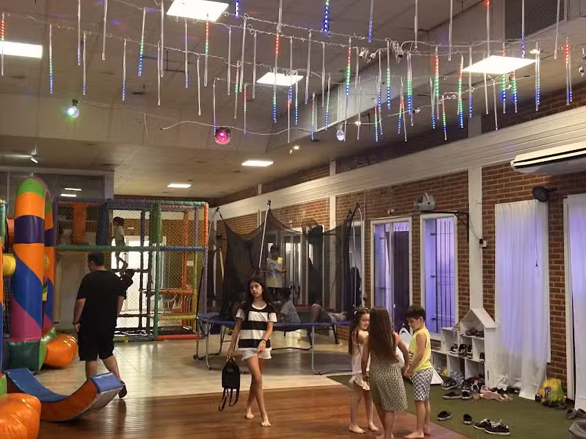 PATA PATA &ndash; SAL&Oacute;N DE FIESTAS INFANTILES