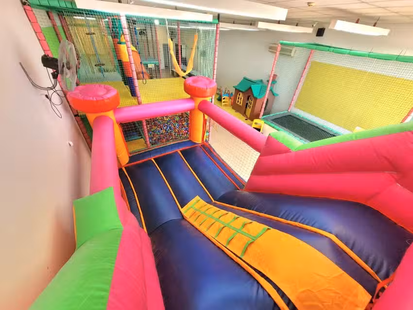 PELOTERO EL MUNDO DE BOB