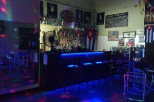 Peque&ntilde;a Habana Club Social