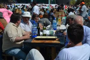 Predio Fiesta Del Cordero Alberdino Al Asador