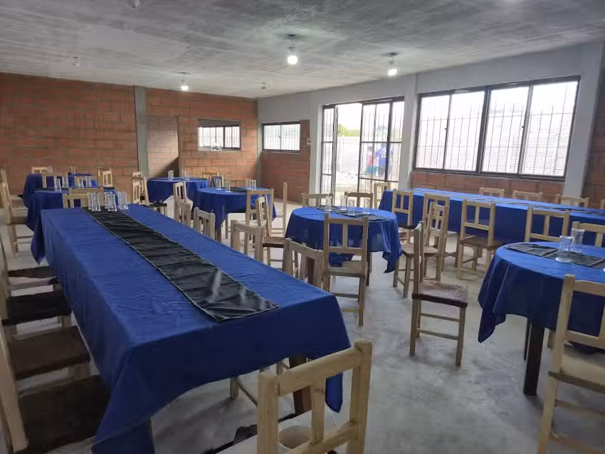 &ldquo;Punto de Encuentro&rdquo; Quincho Sol&oacute;n de Eventos