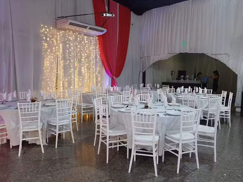 SAAVEDRA CATERING