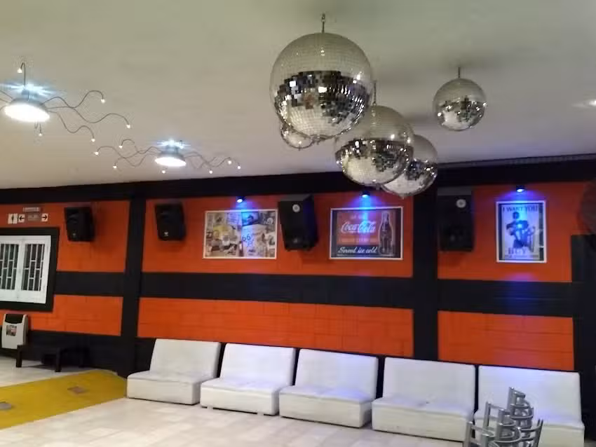 Sal&oacute;n 5 Sentidos